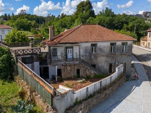 Moradia, Oliveira de Azeméis Santiago da Riba Ul Ul Macinhata da Seixa Madail