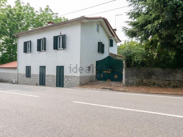 Moradia, Oliveira de Azeméis Santiago da Riba Ul Ul Macinhata da Seixa Madail