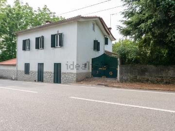 Moradia, Oliveira de Azeméis Santiago da Riba Ul Ul Macinhata da Seixa Madail