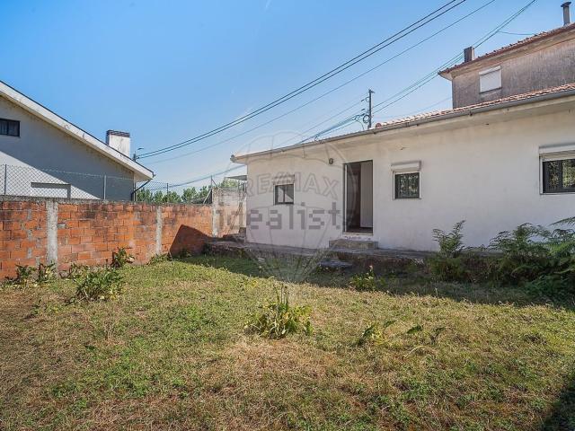 Moradia, Oliveira do Douro