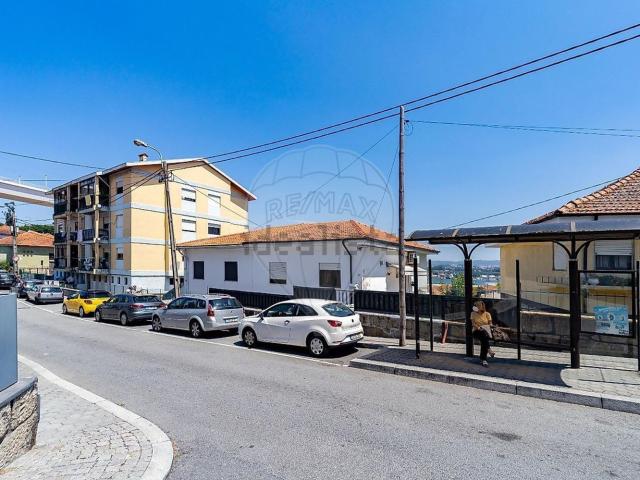 Moradia, Oliveira do Douro