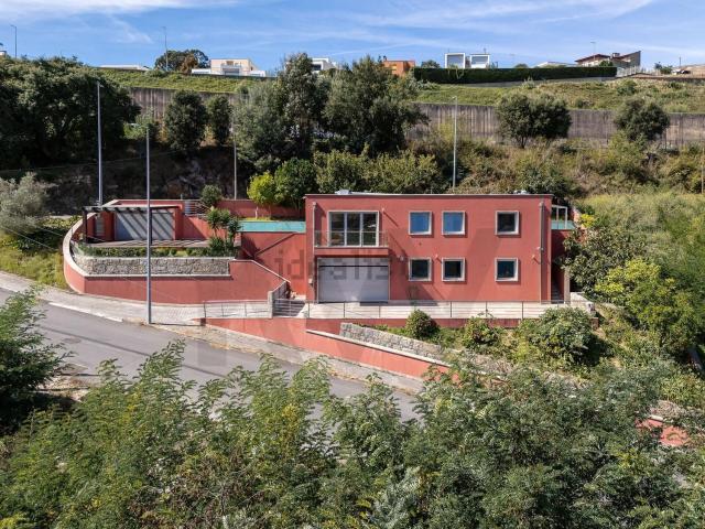 Moradia, Oliveira do Douro