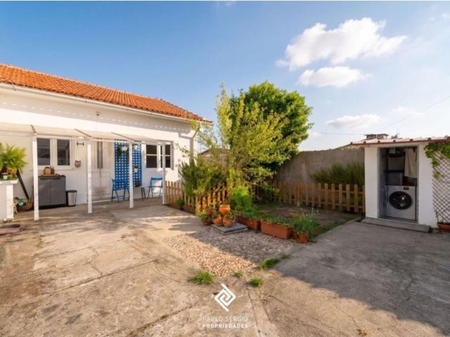 Moradia, Oliveira do Douro