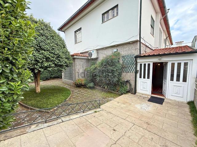 Moradia, Oliveira São Paio São Sebastião