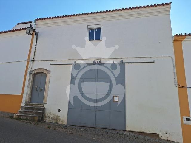 Moradia Open Space com ampla Garagem