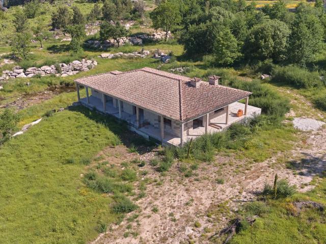 Moradia, Atei