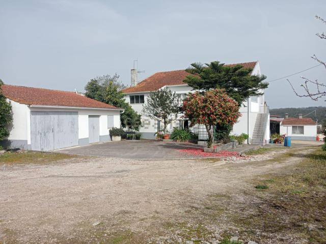 Moradia, Atouguia