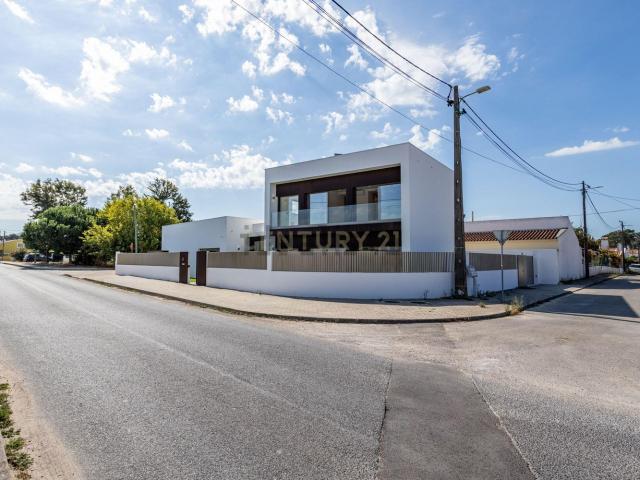 Moradia, Azeitão