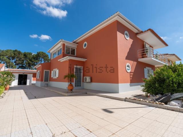 Moradia, Azeitão