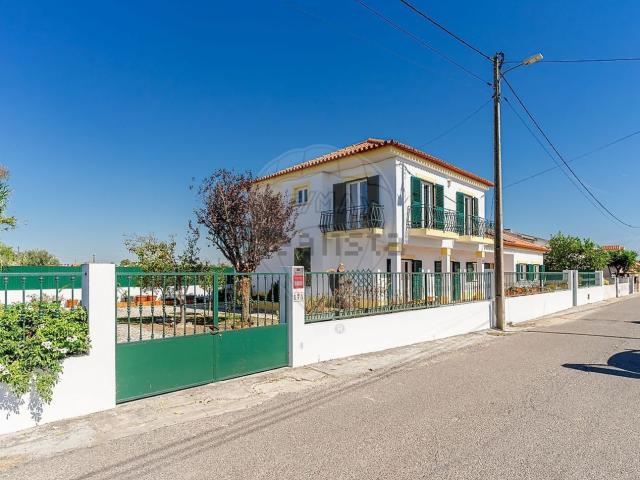 Moradia, Azeitão