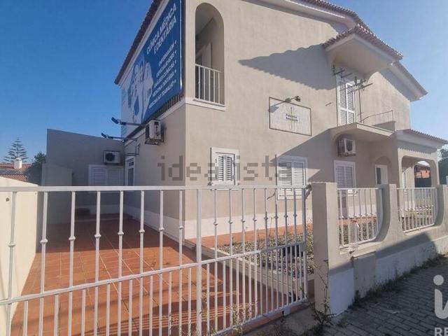 Moradia, Azeitão