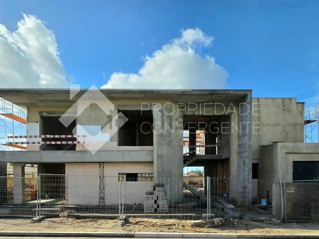 Moradia, Azeitão