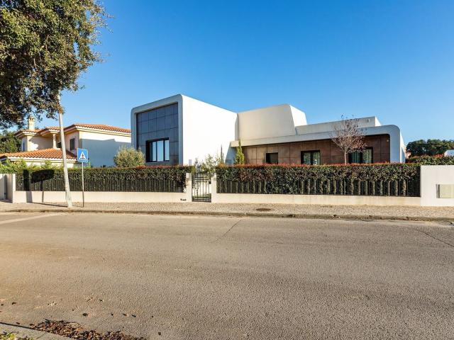 Moradia, Azeitão