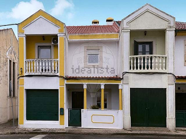 Moradia, Azeitão