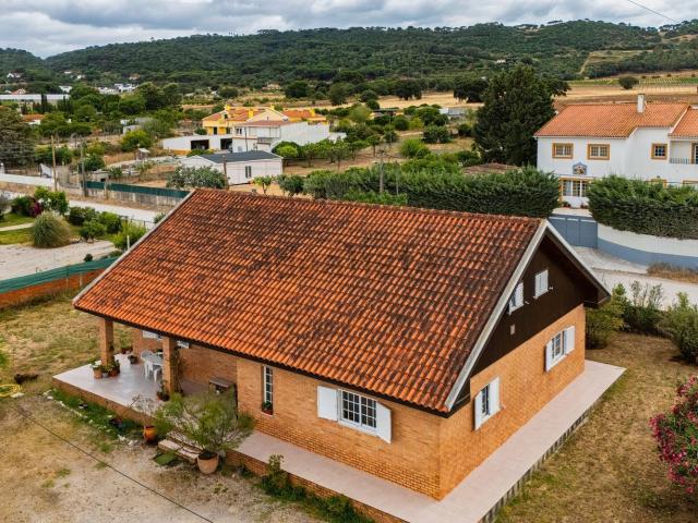Moradia, Azeitão