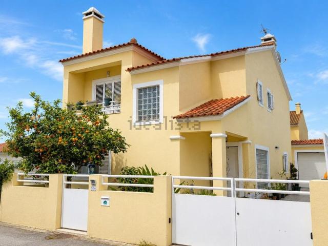 Moradia, Azeitão