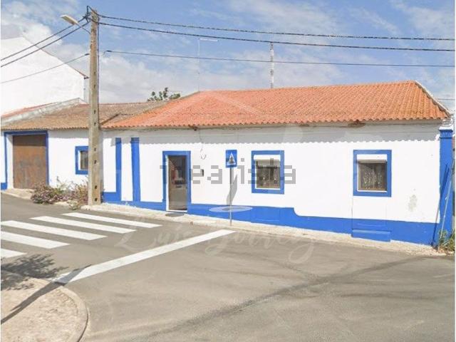 Moradia, Azinheira dos Barros