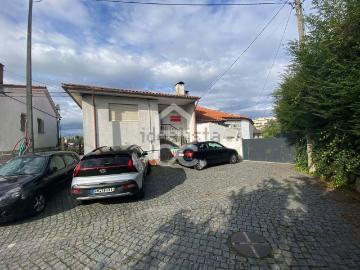 Moradia, Azurém