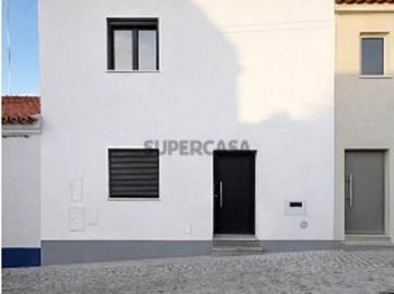 MORADIA A ESTREAR, em Reguengos de Monsaraz!