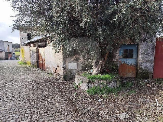 Moradia à venda em Escalos de Cima e Lousa, Castelo Branco RE/MAX Portugal