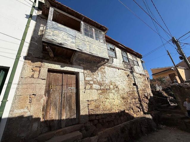 Moradia à venda em Lamego Almacave e Sé, Lamego RE/MAX Portugal