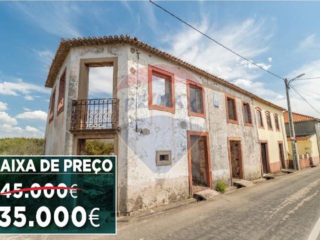 Moradia à venda em Serpins, Lousã RE/MAX Portugal