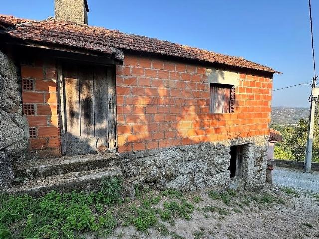 Moradia à venda em Sul, São Pedro do Sul RE/MAX Portugal