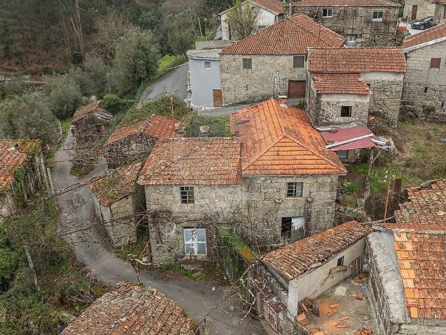 Moradia à venda em Valdosende, Terras de Bouro RE/MAX Portugal