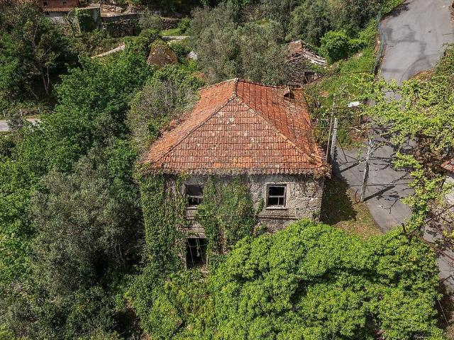 Moradia à venda em Valdosende, Terras de Bouro RE/MAX Portugal