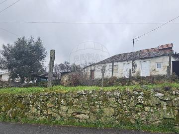 Casa à venda em Luzim e Vila Cova