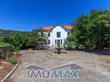 Casa à venda em Luzim e Vila Cova - Piscina
