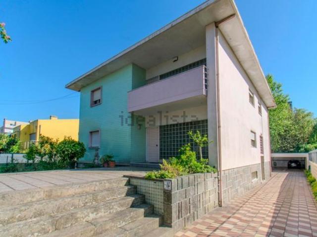 Moradia, Águas Santas