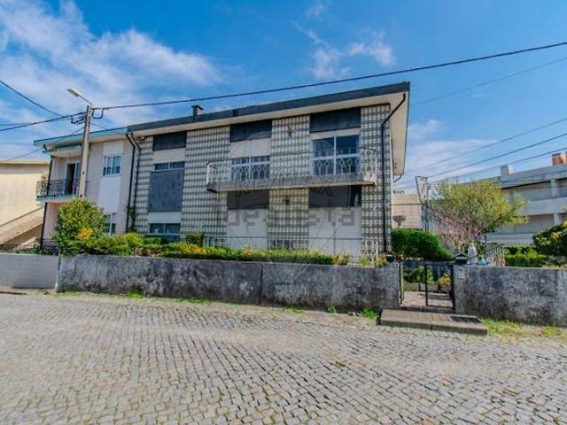 Moradia, Águas Santas