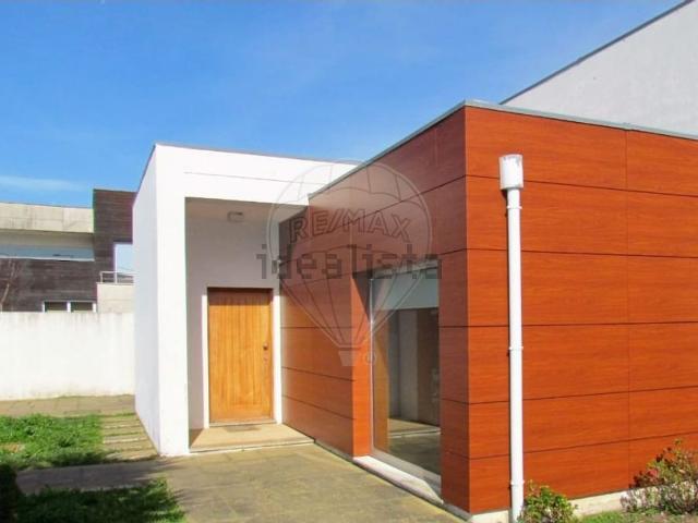Moradia, Águas Santas