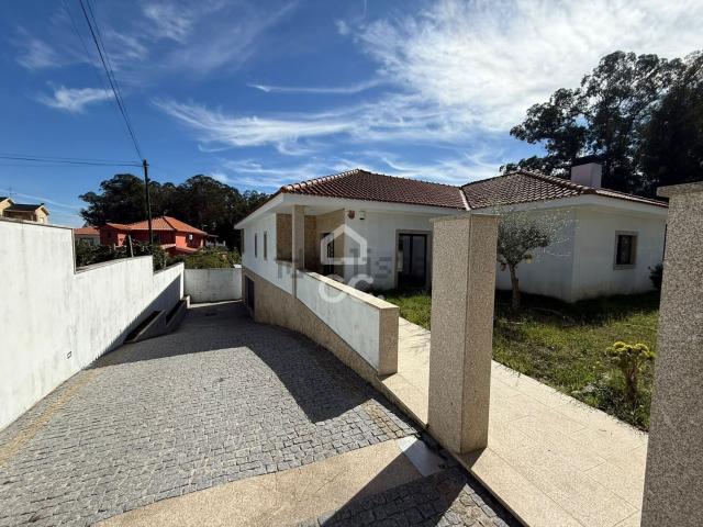 Moradia, Airães