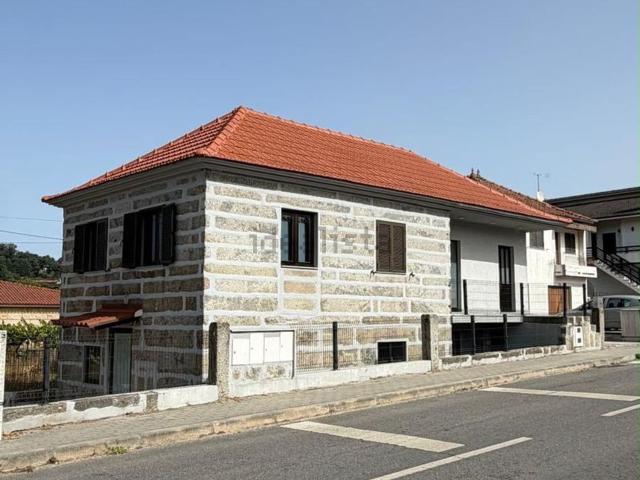 Moradia, Airães