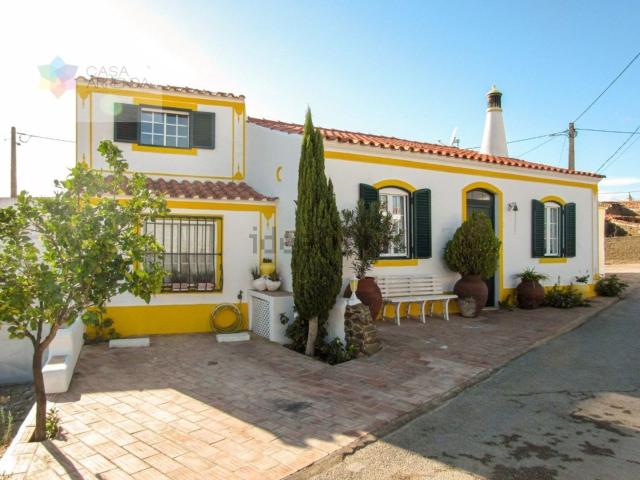 Moradia, Alcoutim e Pereiro