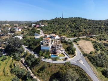Moradia, Alcoutim e Pereiro