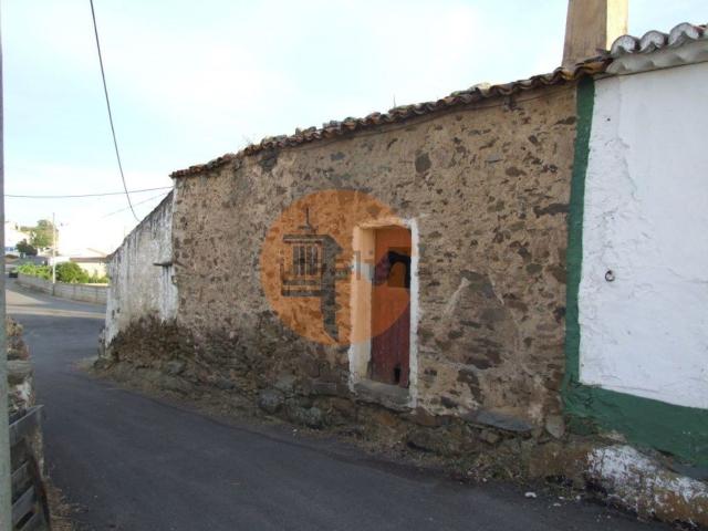 Moradia, Alcoutim e Pereiro