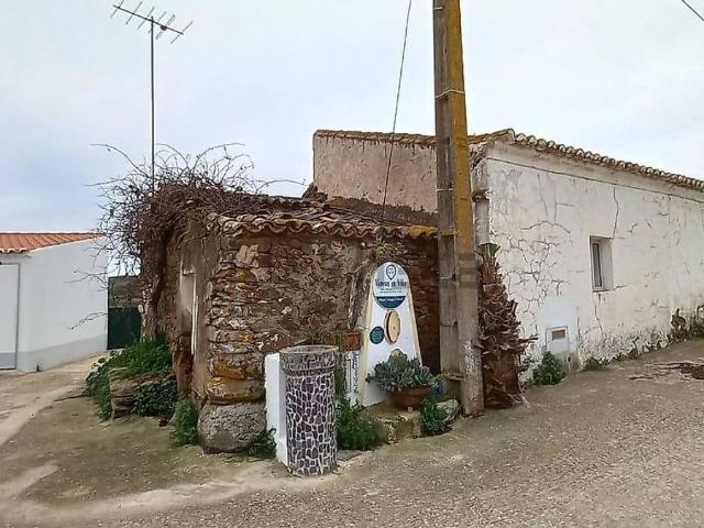 Moradia, Alcoutim e Pereiro