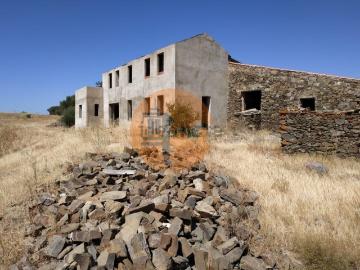 Moradia, Alcoutim e Pereiro