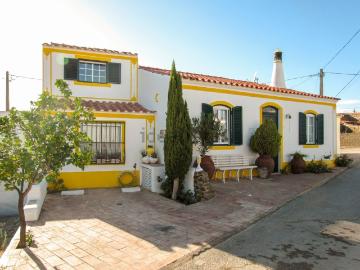 Moradia, Alcoutim e Pereiro
