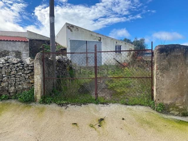 Moradia, Alcoutim e Pereiro