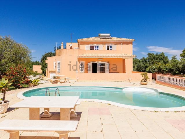 Moradia, Pêra