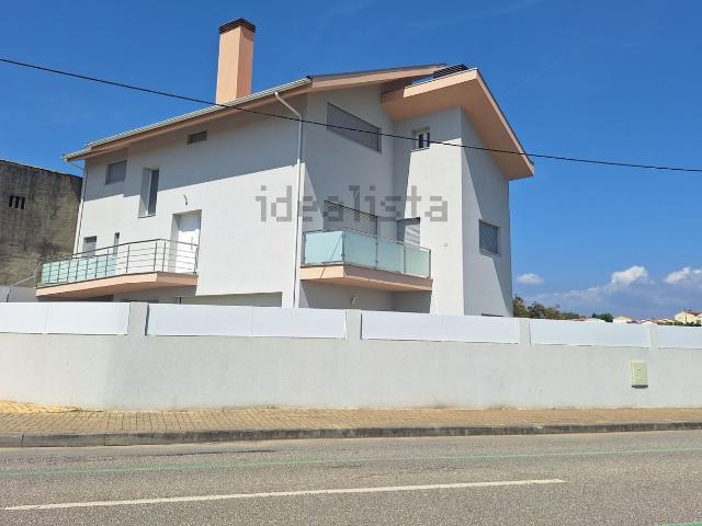 Moradia, Albergaria a Velha e Valmaior