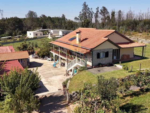 Moradia, Albergaria a Velha e Valmaior