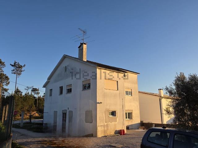 Moradia, Alburitel
