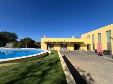 Moradia, Algoz