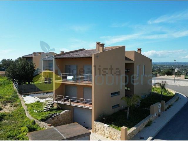 Moradia, Algoz