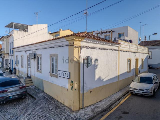 Moradia, Algoz